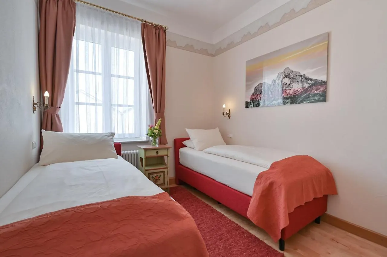 Hotel Hirsch Fussen 4*,  Germany