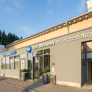 Western Muenchen Airport ארדינג
