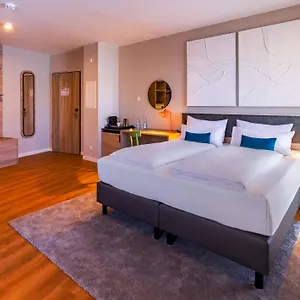*** Otel Ramada Encore By Wyndham Messe Almanya